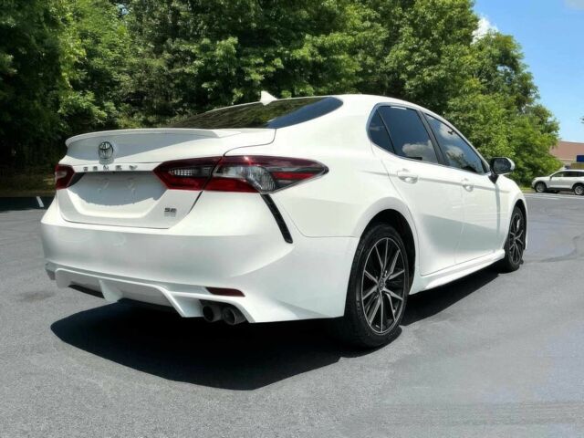 Белый Тойота Камри, объемом двигателя 2.5 л и пробегом 23 тыс. км за 8200 $, фото 4 на Automoto.ua