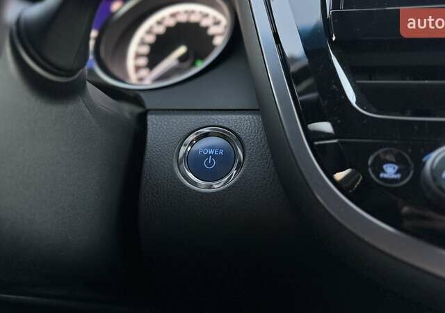 Білий Тойота Камрі, об'ємом двигуна 2.49 л та пробігом 95 тис. км за 34000 $, фото 26 на Automoto.ua