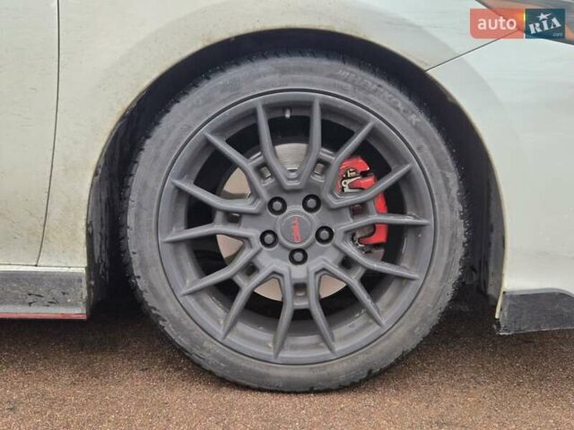 Білий Тойота Камрі, об'ємом двигуна 3.5 л та пробігом 35 тис. км за 35500 $, фото 16 на Automoto.ua