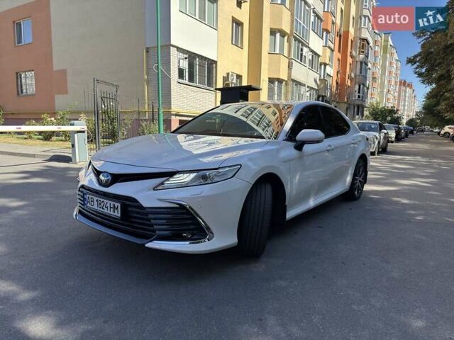 Белый Тойота Камри, объемом двигателя 2.49 л и пробегом 65 тыс. км за 34200 $, фото 3 на Automoto.ua