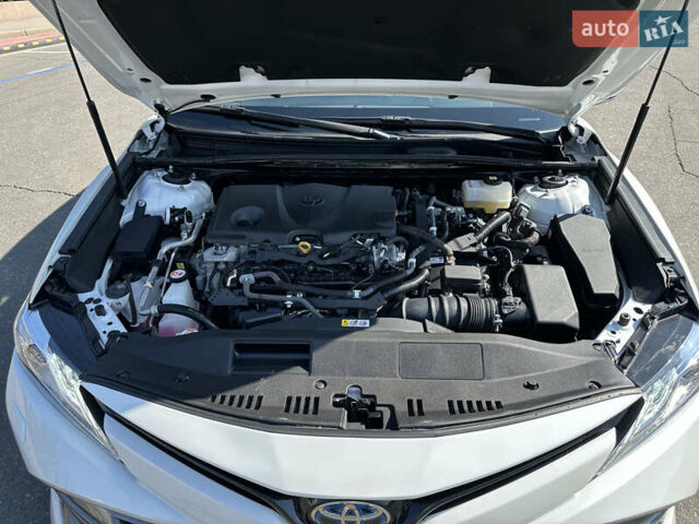 Тойота Камри 2021 в Николаеве на Automoto.ua Белый Тойота Камри, объемом двигателя 2.49 л и пробегом 107 тыс. км за 29999 $, фото 18 на Automoto.ua