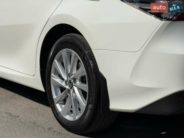 Белый Тойота Камри, объемом двигателя 2.5 л и пробегом 113 тыс. км за 29900 $, фото 17 на Automoto.ua