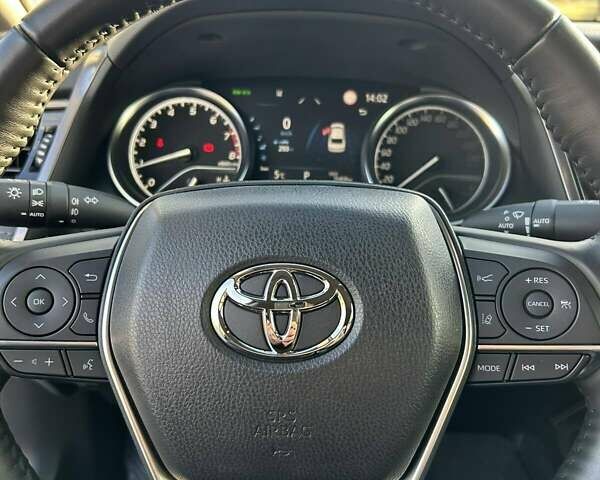 Белый Тойота Камри, объемом двигателя 2.49 л и пробегом 15 тыс. км за 37000 $, фото 9 на Automoto.ua