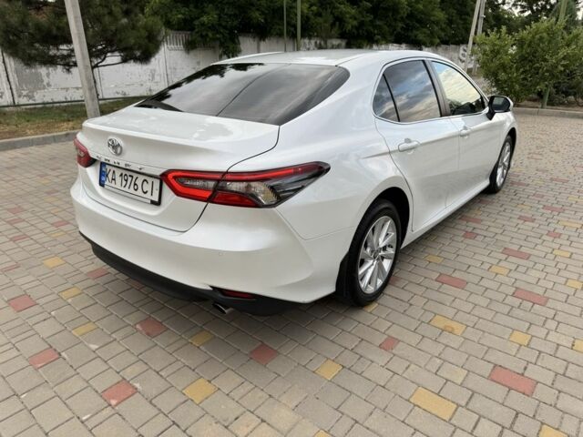 Белый Тойота Камри, объемом двигателя 2.5 л и пробегом 204 тыс. км за 21500 $, фото 5 на Automoto.ua