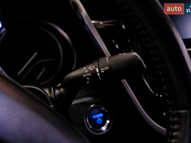 Тойота Камри 2021 в Одессе на Automoto.ua Белый Тойота Камри, объемом двигателя 2.5 л и пробегом 46 тыс. км за 29900 $, фото 29 на Automoto.ua