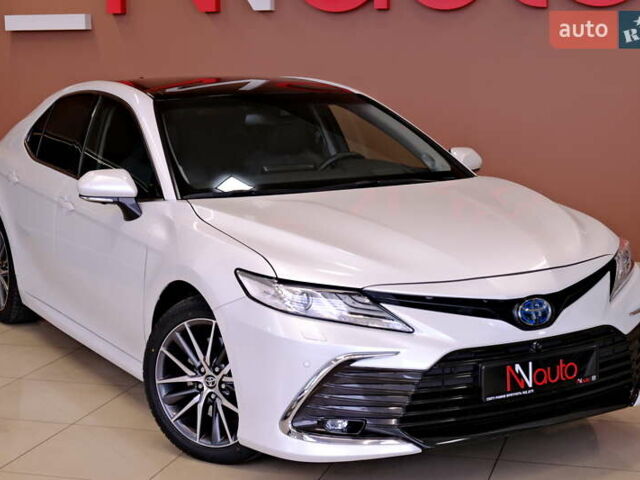 Тойота Камри 2021 в Одессе на Automoto.ua Белый Тойота Камри, объемом двигателя 2.5 л и пробегом 46 тыс. км за 29900 $, фото 5 на Automoto.ua