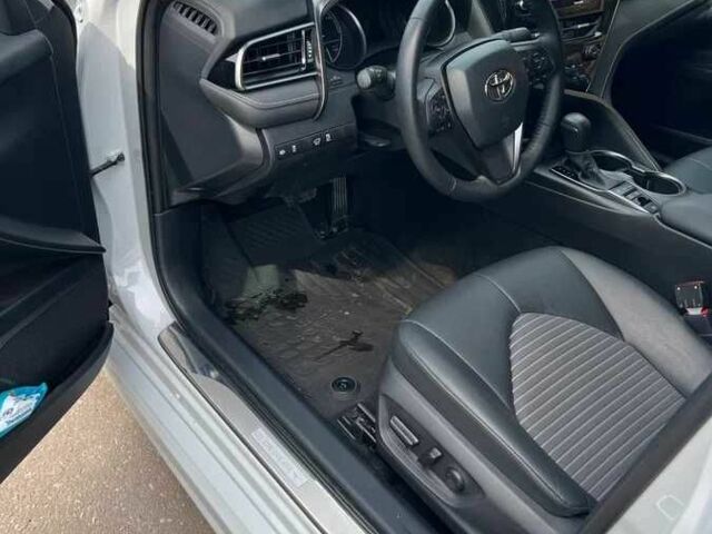 Білий Тойота Камрі, об'ємом двигуна 2.4 л та пробігом 70 тис. км за 23000 $, фото 10 на Automoto.ua