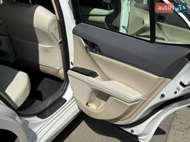 Білий Тойота Камрі, об'ємом двигуна 2.49 л та пробігом 98 тис. км за 31999 $, фото 29 на Automoto.ua