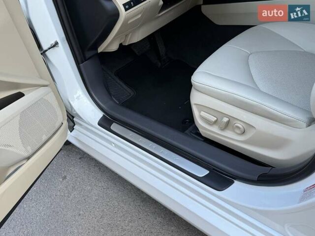 Білий Тойота Камрі, об'ємом двигуна 2.49 л та пробігом 98 тис. км за 31999 $, фото 21 на Automoto.ua