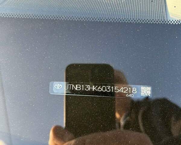 Белый Тойота Камри, объемом двигателя 2.49 л и пробегом 15 тыс. км за 37000 $, фото 16 на Automoto.ua