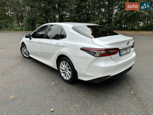 Белый Тойота Камри, объемом двигателя 2.49 л и пробегом 186 тыс. км за 24500 $, фото 6 на Automoto.ua