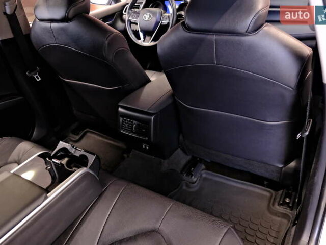 Тойота Камри 2021 в Одессе на Automoto.ua Белый Тойота Камри, объемом двигателя 2.5 л и пробегом 46 тыс. км за 29900 $, фото 44 на Automoto.ua