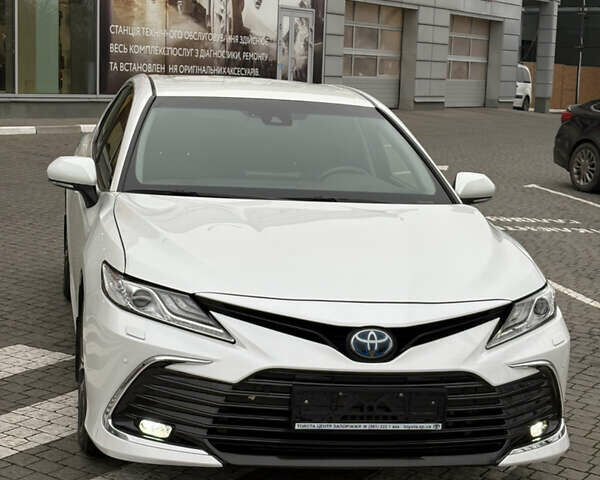 Белый Тойота Камри, объемом двигателя 2.49 л и пробегом 152 тыс. км за 26999 $, фото 1 на Automoto.ua