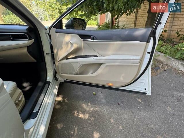 Білий Тойота Камрі, об'ємом двигуна 2.49 л та пробігом 98 тис. км за 31999 $, фото 37 на Automoto.ua