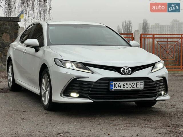 Белый Тойота Камри, объемом двигателя 2.49 л и пробегом 46 тыс. км за 28500 $, фото 6 на Automoto.ua