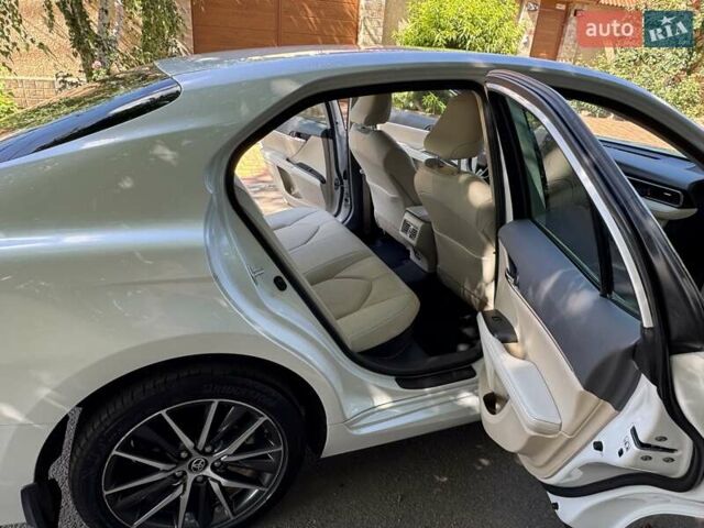 Білий Тойота Камрі, об'ємом двигуна 2.49 л та пробігом 98 тис. км за 31999 $, фото 28 на Automoto.ua