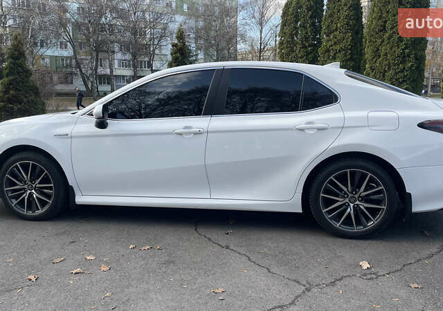 Белый Тойота Камри, объемом двигателя 2.49 л и пробегом 114 тыс. км за 23500 $, фото 8 на Automoto.ua