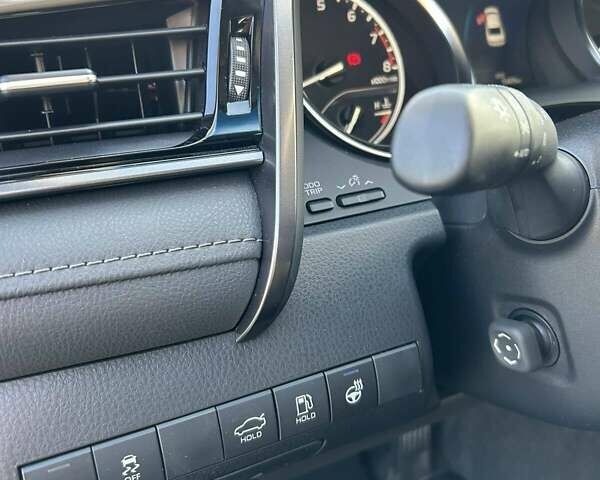 Белый Тойота Камри, объемом двигателя 2.49 л и пробегом 15 тыс. км за 37000 $, фото 15 на Automoto.ua