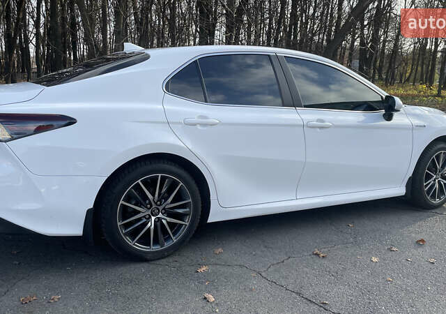 Белый Тойота Камри, объемом двигателя 2.49 л и пробегом 114 тыс. км за 23500 $, фото 26 на Automoto.ua
