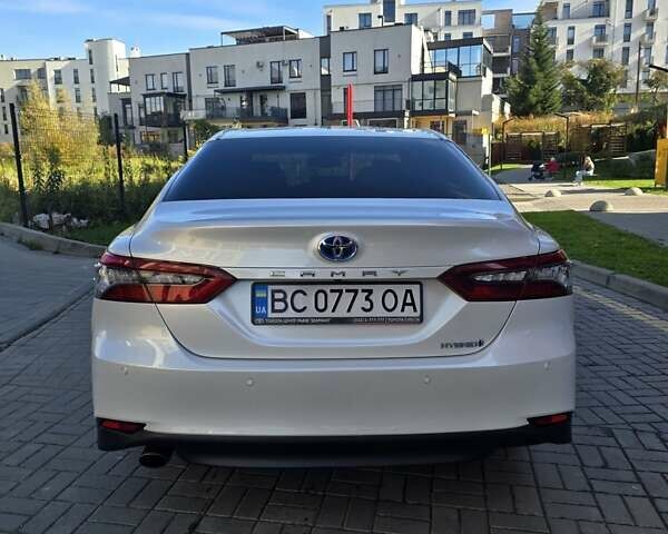 Білий Тойота Камрі, об'ємом двигуна 2.49 л та пробігом 100 тис. км за 31900 $, фото 3 на Automoto.ua