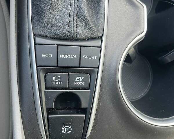 Белый Тойота Камри, объемом двигателя 2.49 л и пробегом 114 тыс. км за 24800 $, фото 8 на Automoto.ua