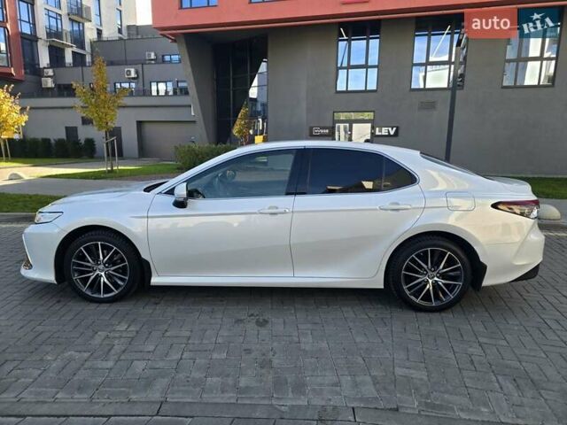 Білий Тойота Камрі, об'ємом двигуна 2.49 л та пробігом 100 тис. км за 31900 $, фото 2 на Automoto.ua