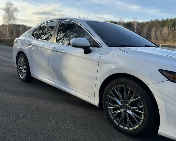 Білий Тойота Камрі, об'ємом двигуна 2.49 л та пробігом 86 тис. км за 24000 $, фото 7 на Automoto.ua