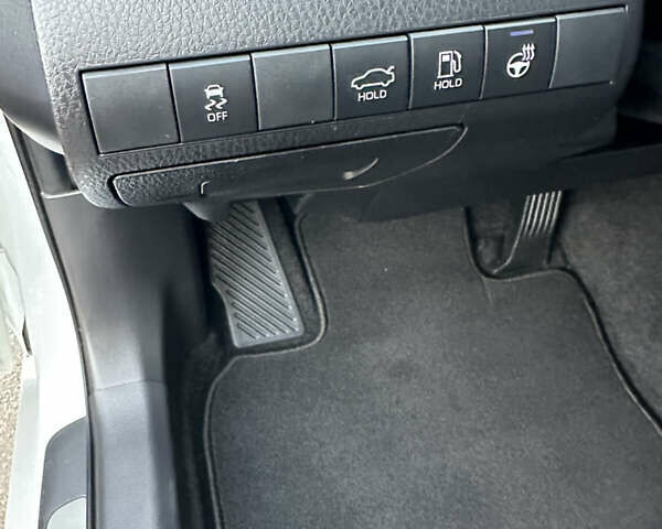 Білий Тойота Камрі, об'ємом двигуна 2.49 л та пробігом 72 тис. км за 26300 $, фото 27 на Automoto.ua