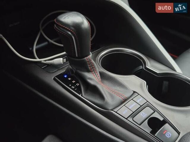 Білий Тойота Камрі, об'ємом двигуна 3.5 л та пробігом 35 тис. км за 35500 $, фото 24 на Automoto.ua