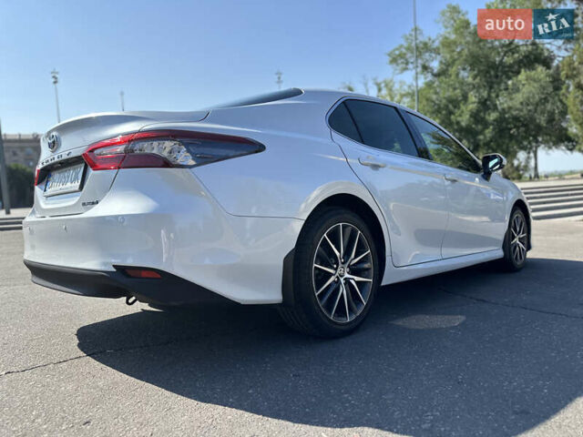 Тойота Камри 2021 в Николаеве на Automoto.ua Белый Тойота Камри, объемом двигателя 2.49 л и пробегом 107 тыс. км за 29999 $, фото 14 на Automoto.ua