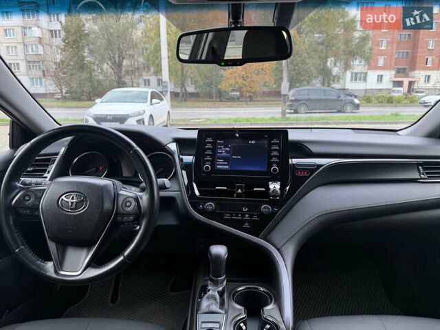 Тойота Камри 2021 в Хмельницком на Automoto.ua Белый Тойота Камри, объемом двигателя 2.49 л и пробегом 68 тыс. км за 22900 $, фото 6 на Automoto.ua