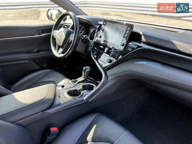 Тойота Камри 2021 в Николаеве на Automoto.ua Белый Тойота Камри, объемом двигателя 2.49 л и пробегом 107 тыс. км за 29999 $, фото 29 на Automoto.ua