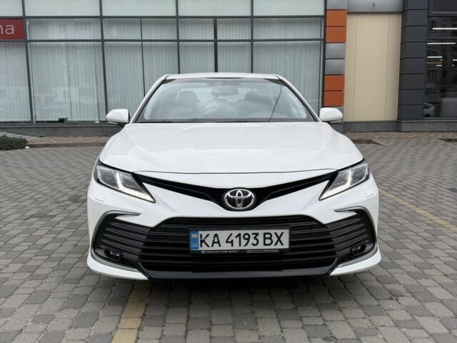 Тойота Камри 2021 в Хмельницком на Automoto.ua Белый Тойота Камри, объемом двигателя 2.5 л и пробегом 68 тыс. км за 22900 $, фото 2 на Automoto.ua