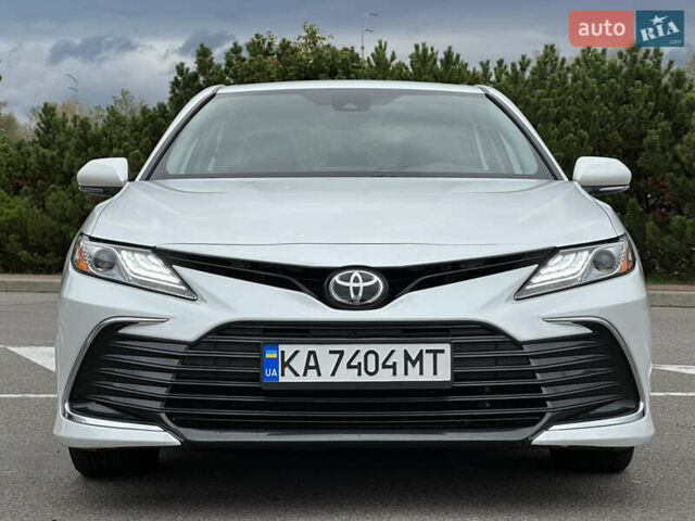 Білий Тойота Камрі, об'ємом двигуна 2.49 л та пробігом 111 тис. км за 23999 $, фото 6 на Automoto.ua