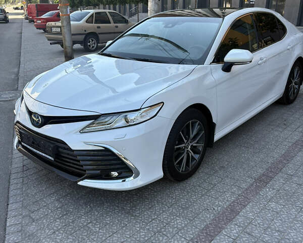 Белый Тойота Камри, объемом двигателя 2.49 л и пробегом 151 тыс. км за 27499 $, фото 4 на Automoto.ua