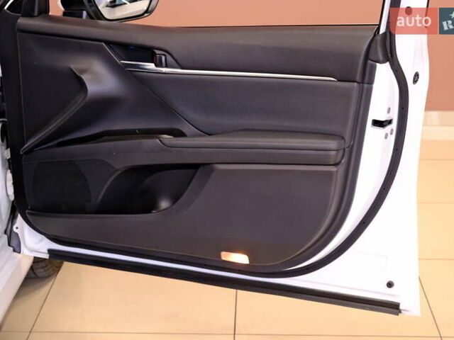 Тойота Камри 2021 в Одессе на Automoto.ua Белый Тойота Камри, объемом двигателя 2.5 л и пробегом 46 тыс. км за 29900 $, фото 47 на Automoto.ua