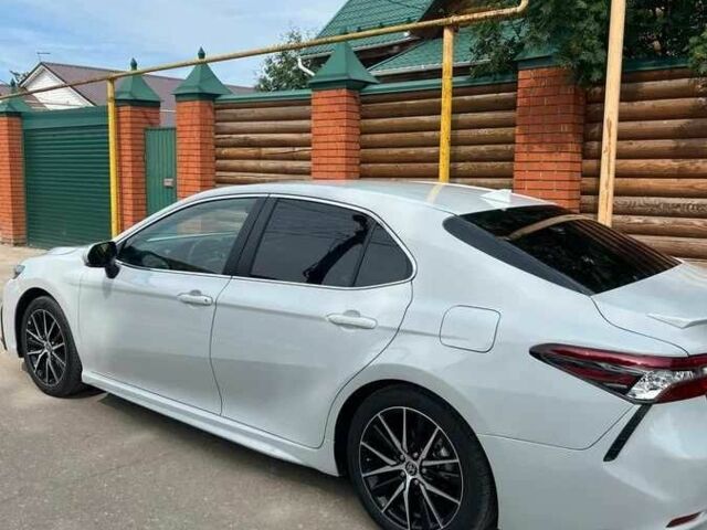 Білий Тойота Камрі, об'ємом двигуна 2.4 л та пробігом 70 тис. км за 23000 $, фото 5 на Automoto.ua