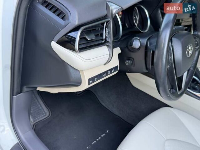 Білий Тойота Камрі, об'ємом двигуна 2.49 л та пробігом 98 тис. км за 31999 $, фото 26 на Automoto.ua