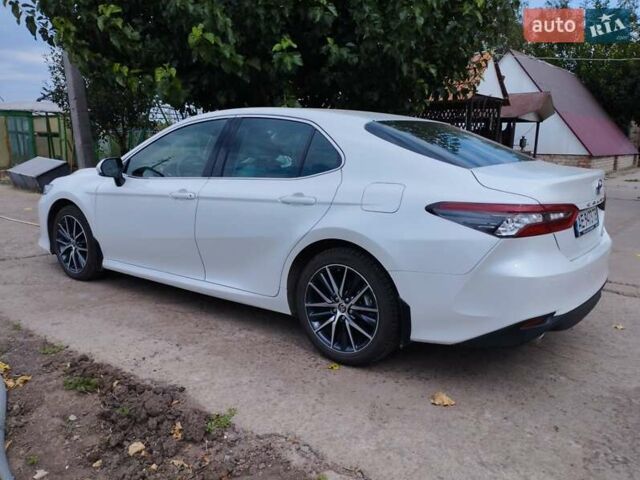 Белый Тойота Камри, объемом двигателя 2.49 л и пробегом 34 тыс. км за 34000 $, фото 4 на Automoto.ua