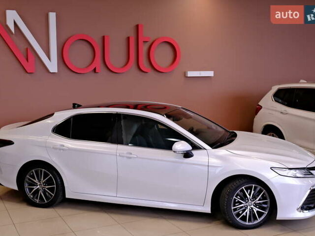 Тойота Камри 2021 в Одессе на Automoto.ua Белый Тойота Камри, объемом двигателя 2.5 л и пробегом 46 тыс. км за 29900 $, фото 7 на Automoto.ua