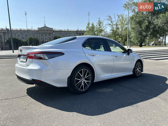 Тойота Камри 2021 в Николаеве на Automoto.ua Белый Тойота Камри, объемом двигателя 2.49 л и пробегом 107 тыс. км за 29999 $, фото 13 на Automoto.ua