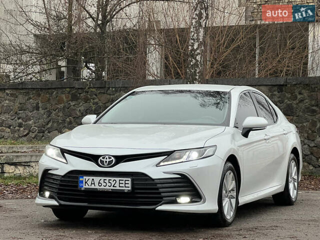 Білий Тойота Камрі, об'ємом двигуна 2.49 л та пробігом 46 тис. км за 27800 $, фото 1 на Automoto.ua