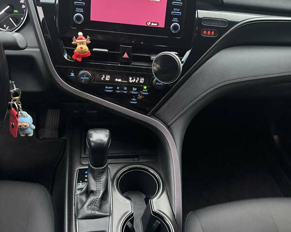 Белый Тойота Камри, объемом двигателя 2.49 л и пробегом 93 тыс. км за 26555 $, фото 36 на Automoto.ua