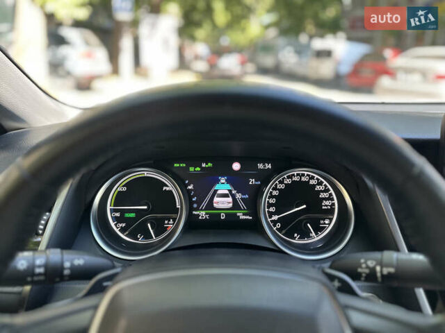 Тойота Камри 2021 в Николаеве на Automoto.ua Белый Тойота Камри, объемом двигателя 2.49 л и пробегом 107 тыс. км за 29999 $, фото 35 на Automoto.ua