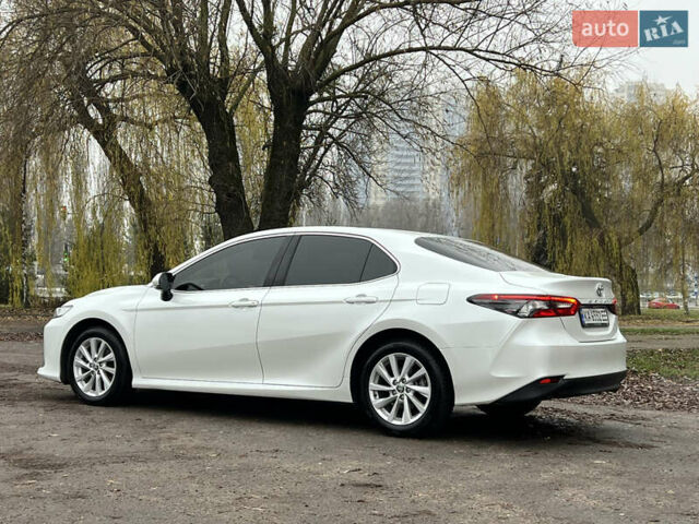 Белый Тойота Камри, объемом двигателя 2.49 л и пробегом 46 тыс. км за 28500 $, фото 13 на Automoto.ua