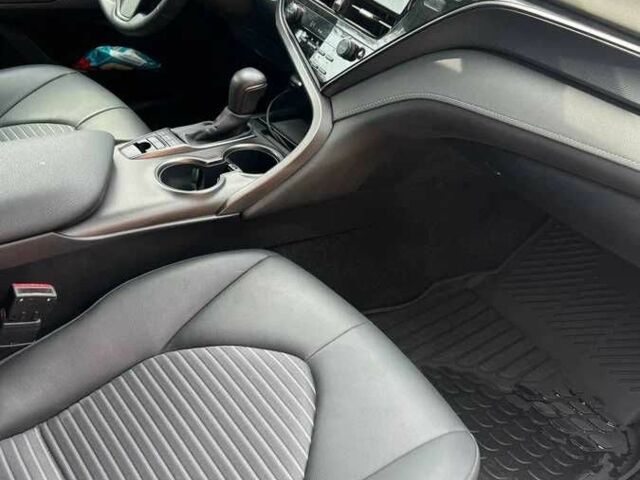 Білий Тойота Камрі, об'ємом двигуна 2.4 л та пробігом 70 тис. км за 23000 $, фото 9 на Automoto.ua