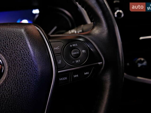 Тойота Камри 2021 в Одессе на Automoto.ua Белый Тойота Камри, объемом двигателя 2.5 л и пробегом 46 тыс. км за 29900 $, фото 31 на Automoto.ua