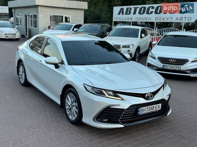 Белый Тойота Камри, объемом двигателя 2.49 л и пробегом 123 тыс. км за 23000 $, фото 8 на Automoto.ua