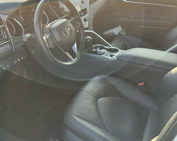 Белый Тойота Камри, объемом двигателя 2.49 л и пробегом 15 тыс. км за 37000 $, фото 31 на Automoto.ua