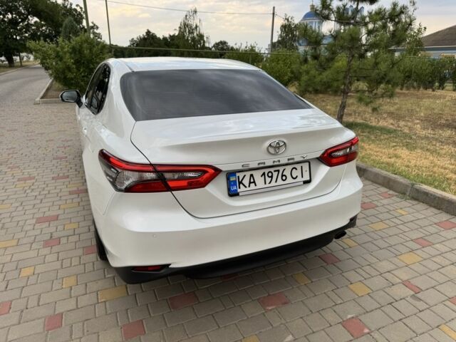 Белый Тойота Камри, объемом двигателя 2.5 л и пробегом 204 тыс. км за 21500 $, фото 3 на Automoto.ua